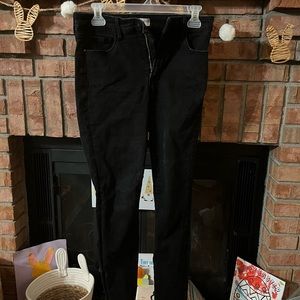 Social standard by sanctuary size 6/28